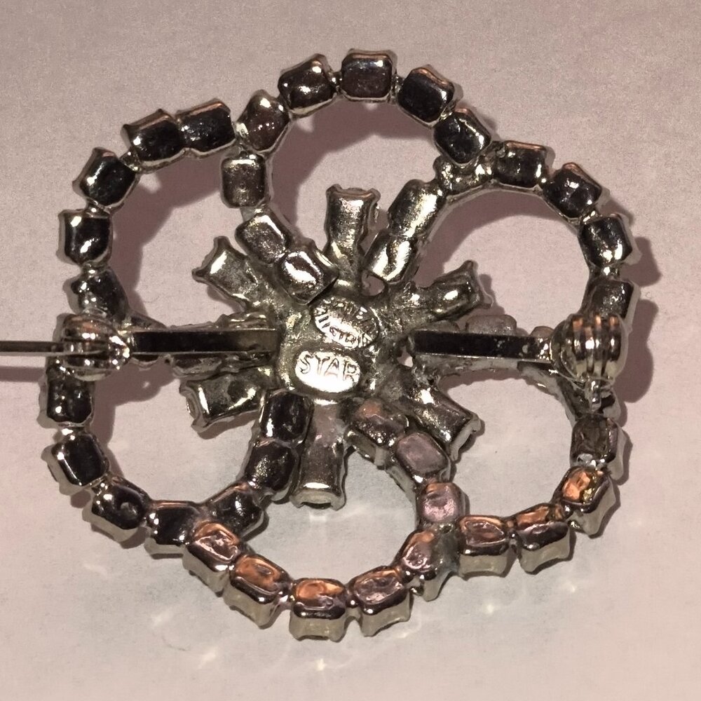 Vintage Silver & Rhinestone Filigree Ruffled Brooch Made in Austria          3 - Picture 2 of 4